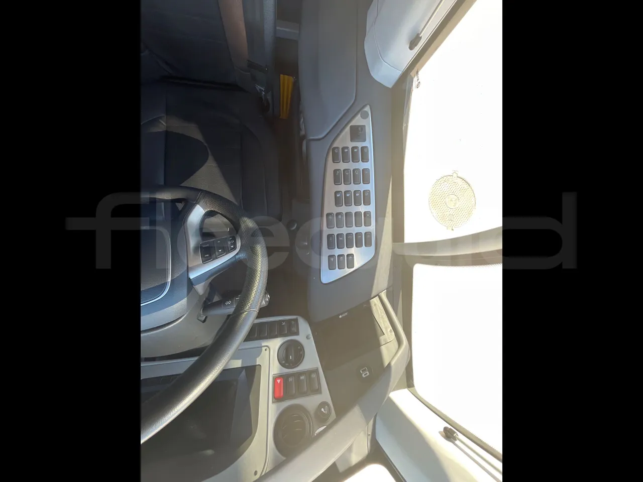 Irizar i6 AD2 I6 13.35/330 E6D/55 - Euro6 - 330kW - 12.900mt - onboard devices 2