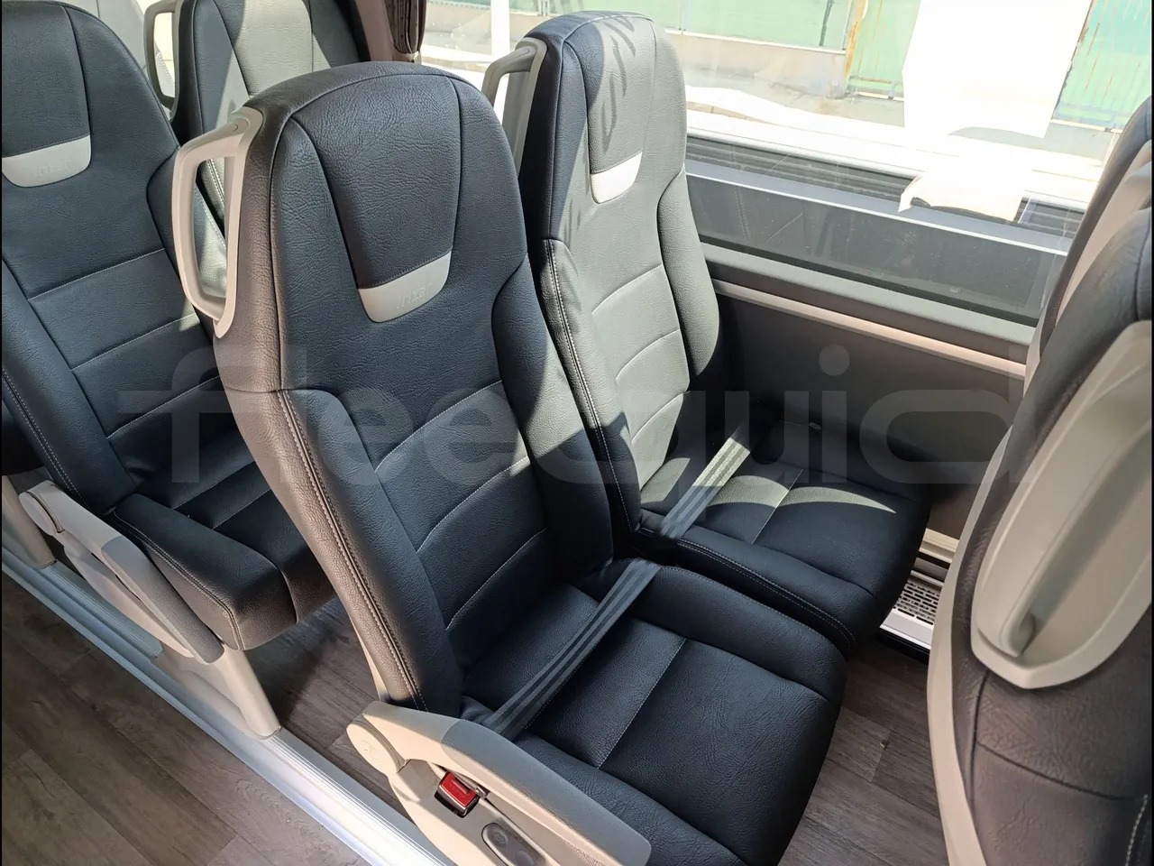 Irizar i6 AD2 I6 13.35/330 E6D/55-EUR6-330Kw-12,92m - central seat safety belt