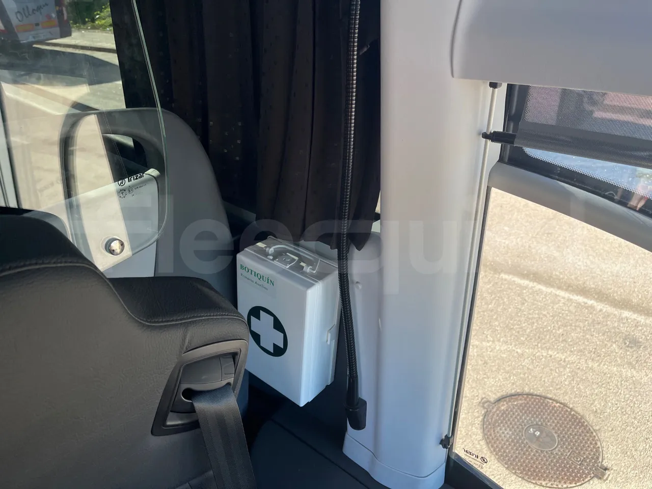 Irizar i6 AD2 I6 13.35/330 E6D/55 - Euro6 - 330kW - 12.900mt - folding seat photo