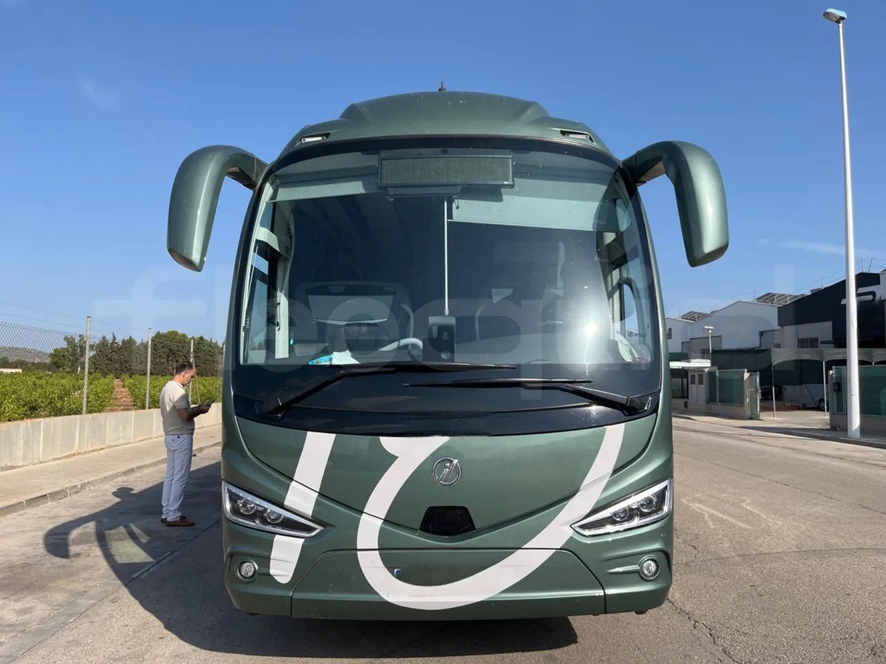 Irizar i6 AD2 I6 13.35/330 E6D/55-EUR6-330Kw-12,92m - front photo