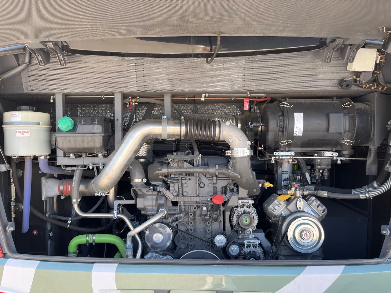 Irizar i6 AD2 I6 13.35/330 E6D/55-EUR6-330Kw-12,92m - rear hatch open (mandatory for bus to scrap)