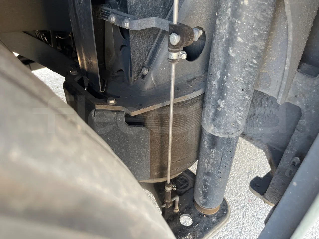 Irizar i6 AD2 I6 13.35/330 E6D/55-EUR6-330Kw-12,92m - axle 2 shock absorbers 1 right