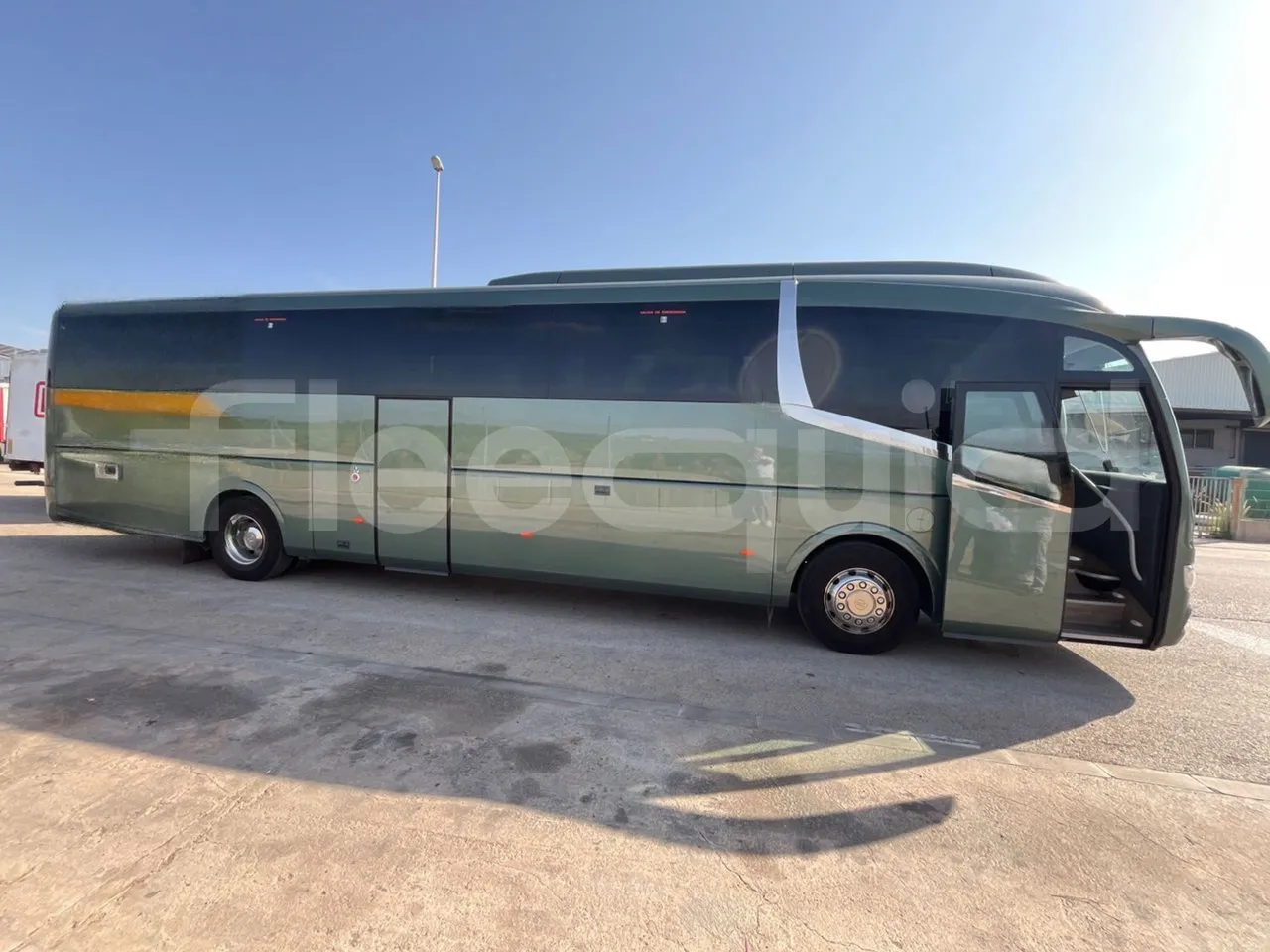 Irizar i6 AD2 I6 13.35/330 E6D/55-EUR6-330Kw-12,92m - right side doors closed