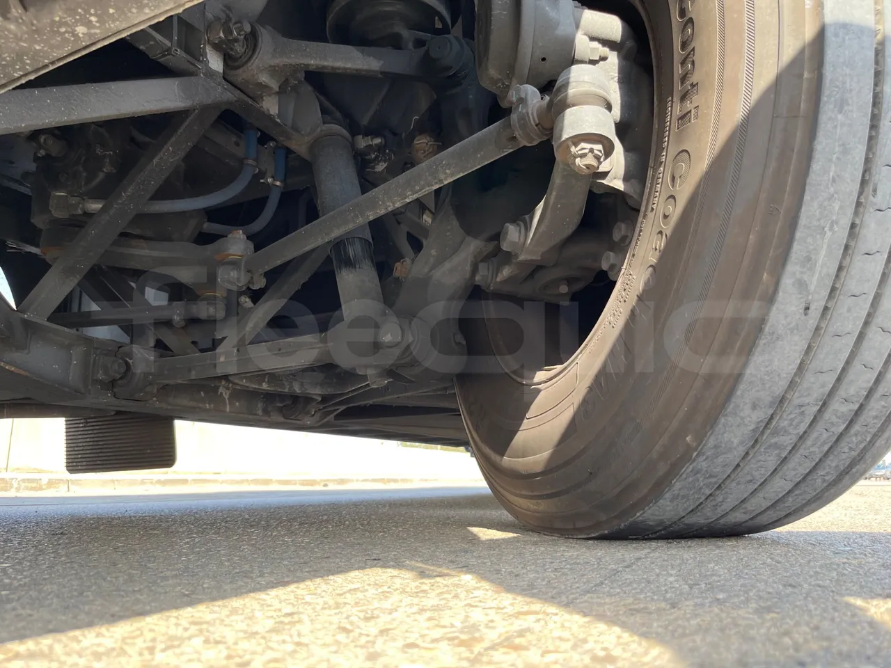 Irizar i6 AD2 I6 13.35/330 E6D/55-EUR6-330Kw-12,92m - front axle left side