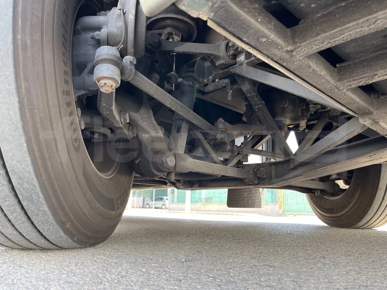 Irizar i6 AD2 I6 13.35/330 E6D/55-EUR6-330Kw-12,92m - front axle right side