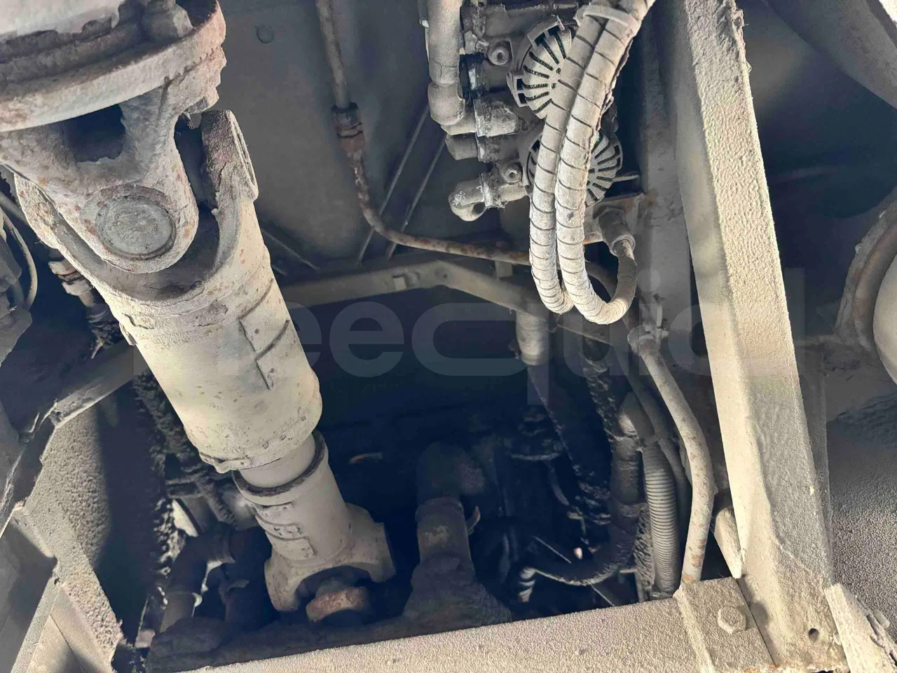 Iveco Crossway SFR161/01 - Euro5 - 243kW - 10.700mt - driveshaft photo