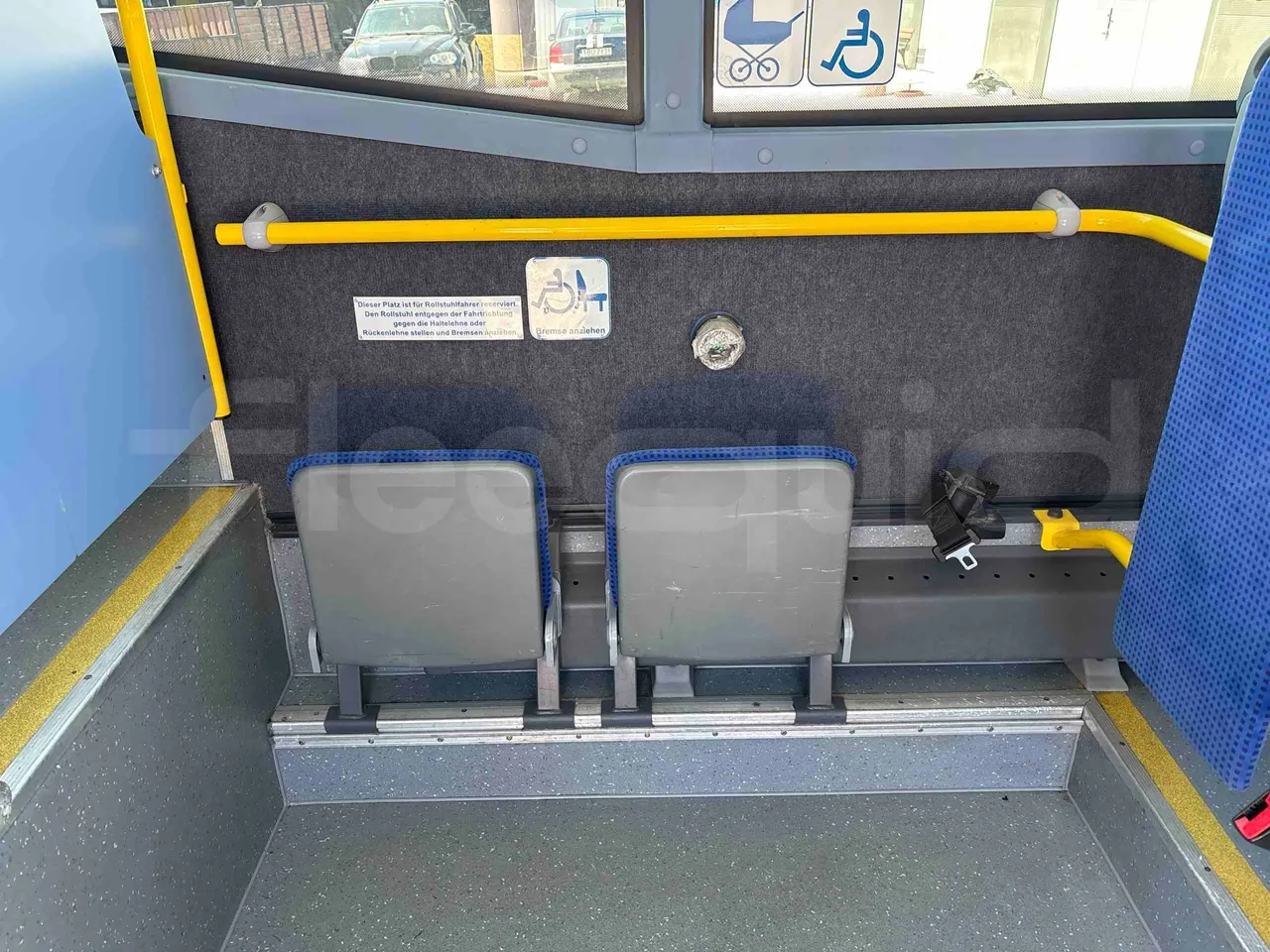 Iveco Crossway SFR161/01 - Euro5 - 243kW - 10.700mt - folding seat photo