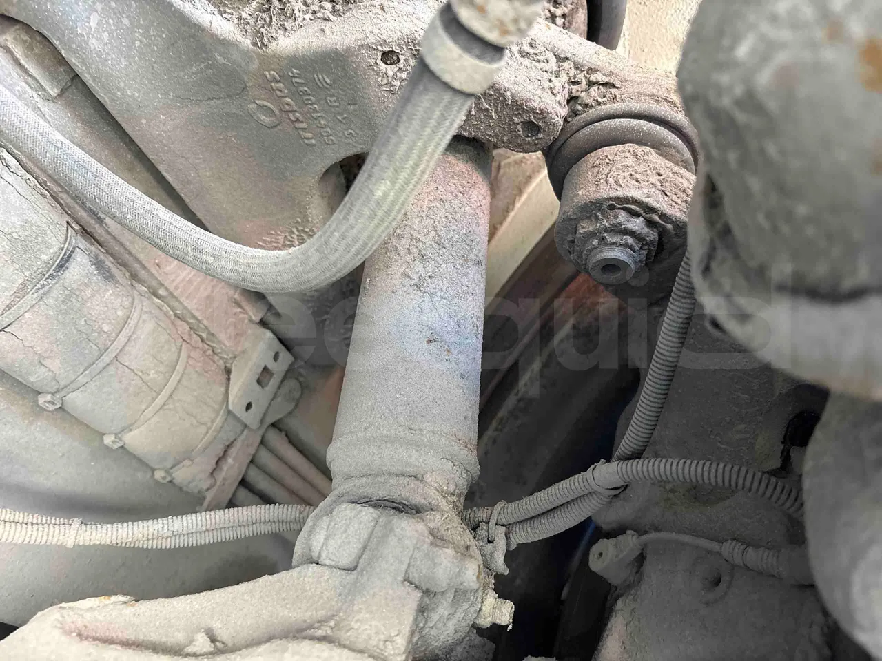 Iveco Crossway SFR161/01 - Euro5 - 243kW - 10.700mt - front shock absorbers left