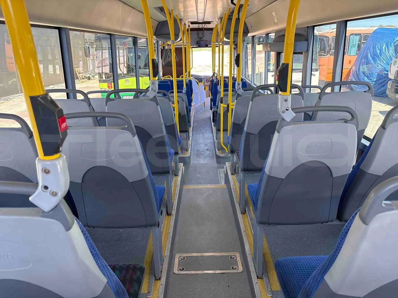 Iveco Crossway SFR161/01 - Euro5 - 243kW - 10.700mt - forward view all seats last row height