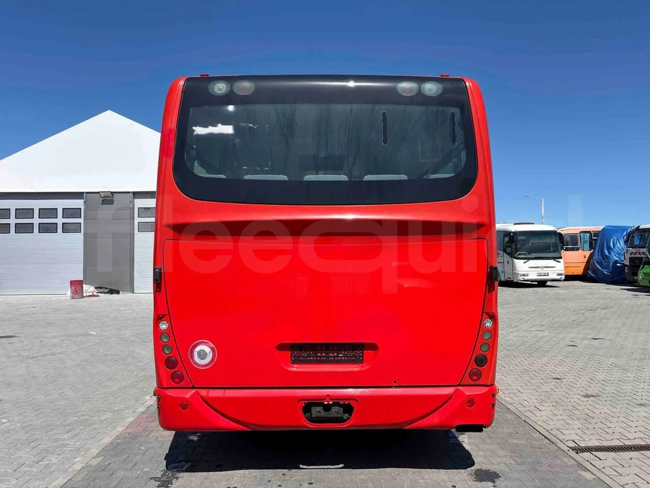 Iveco Crossway SFR161/01 - Euro5 - 243kW - 10.700mt - rear hatch closed