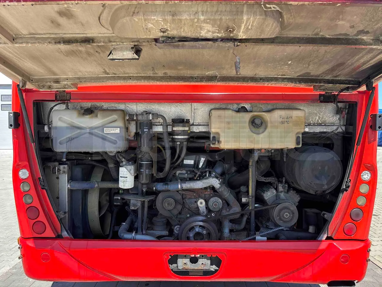 Iveco Crossway SFR161/01 - Euro5 - 243kW - 10.700mt - rear hatch open