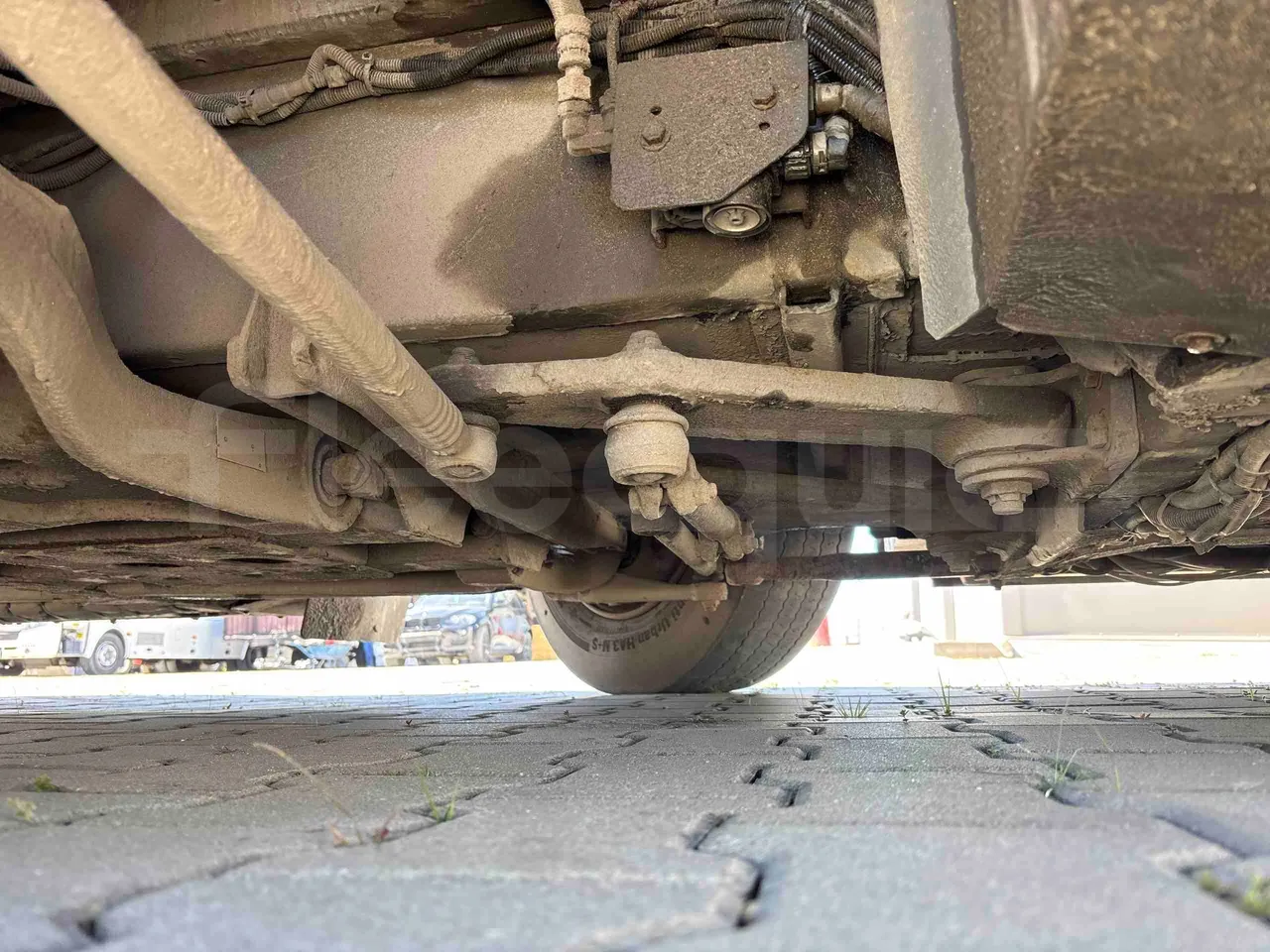 Iveco Crossway SFR161/01 - Euro5 - 243kW - 10.700mt - front axle right side