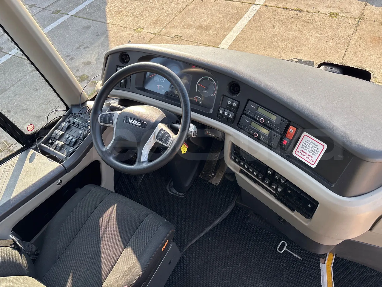 Vdl Futura FHD2 129/300 - EUR6 - 300kW - buttons panels on