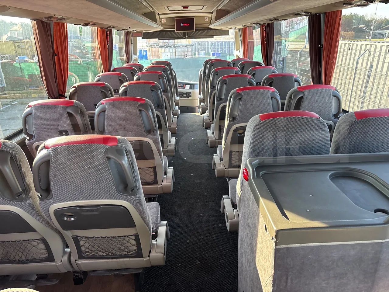 Vdl Futura FHD2 129/300 - EUR6 - 300kW - forward view middle aisle