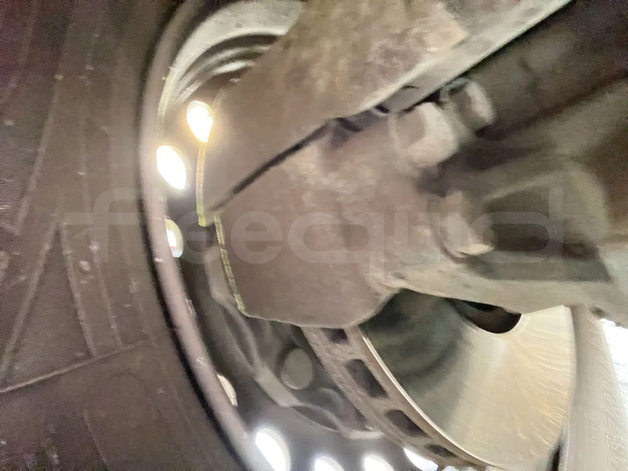 Iveco Heuliez Gx117 - Second Axle Discs Left Side