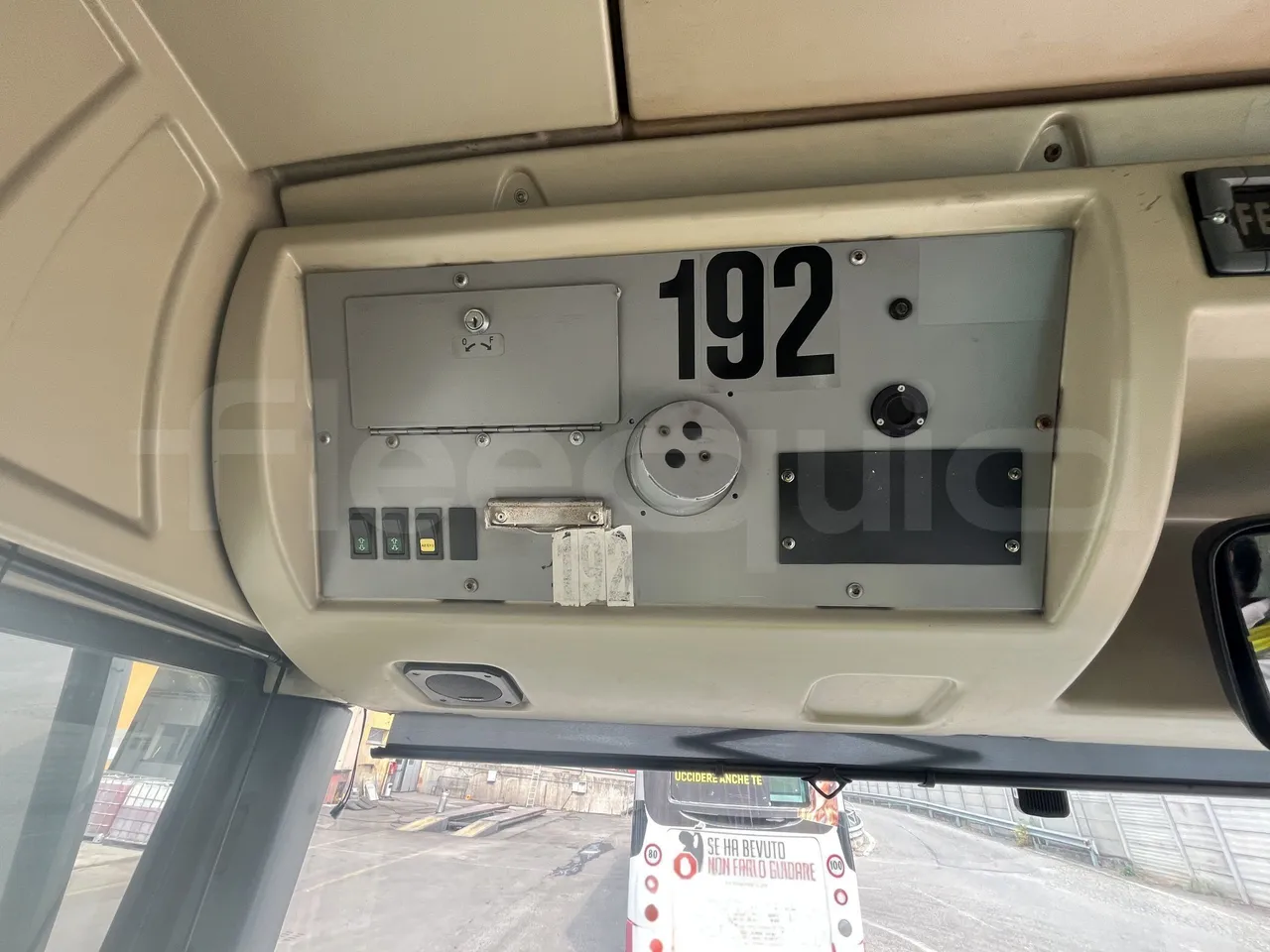 Iveco Heuliez Gx117 - Onboard Device 3 Left Side