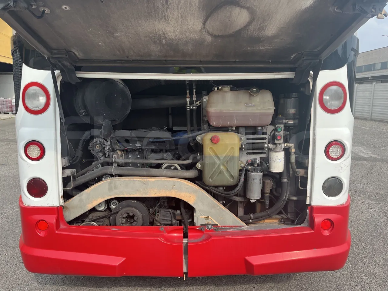 Iveco Heuliez Gx117 - Rear Hatch Open