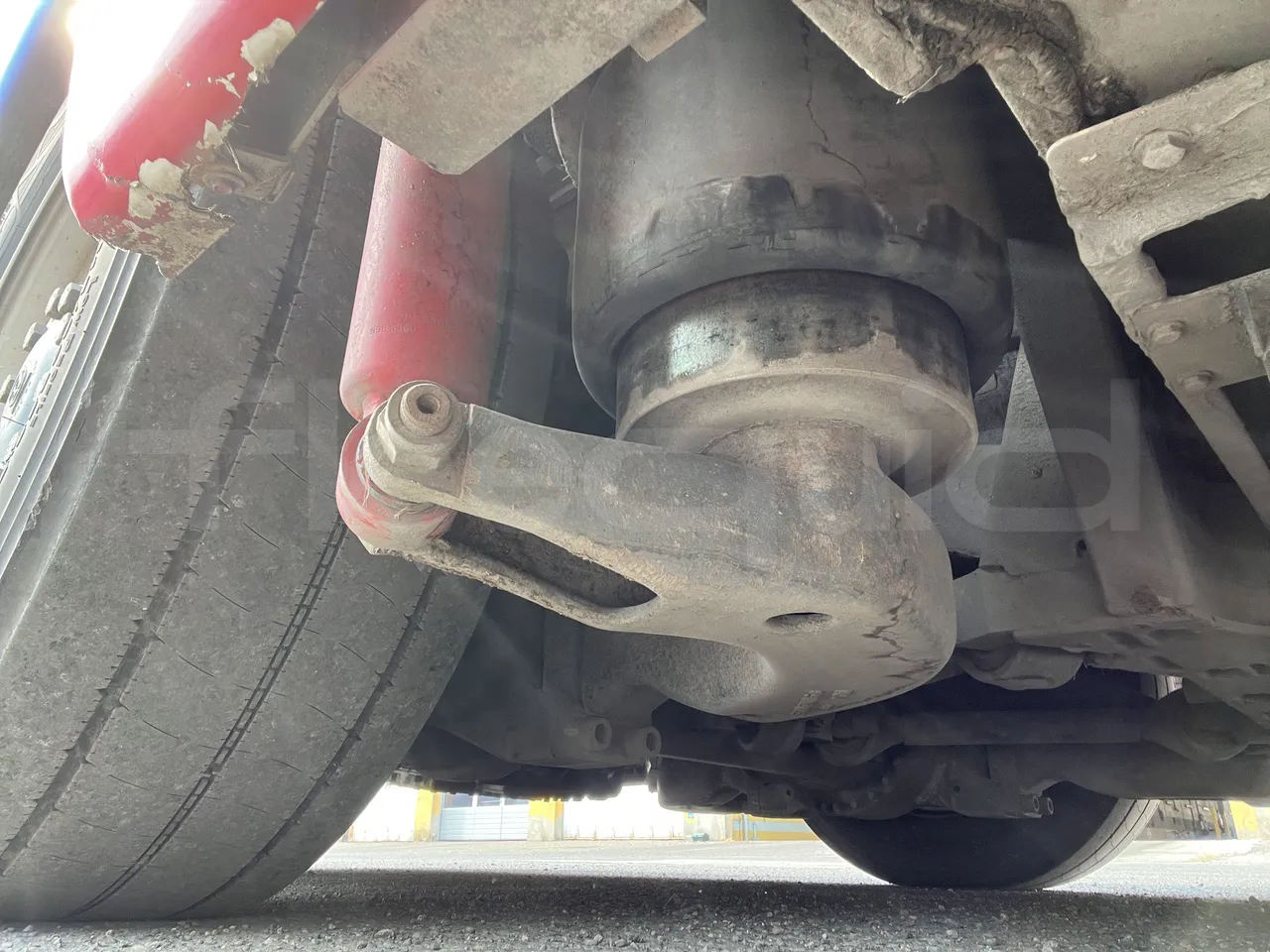 Iveco Heuliez Gx117 - Second Axle Right Side