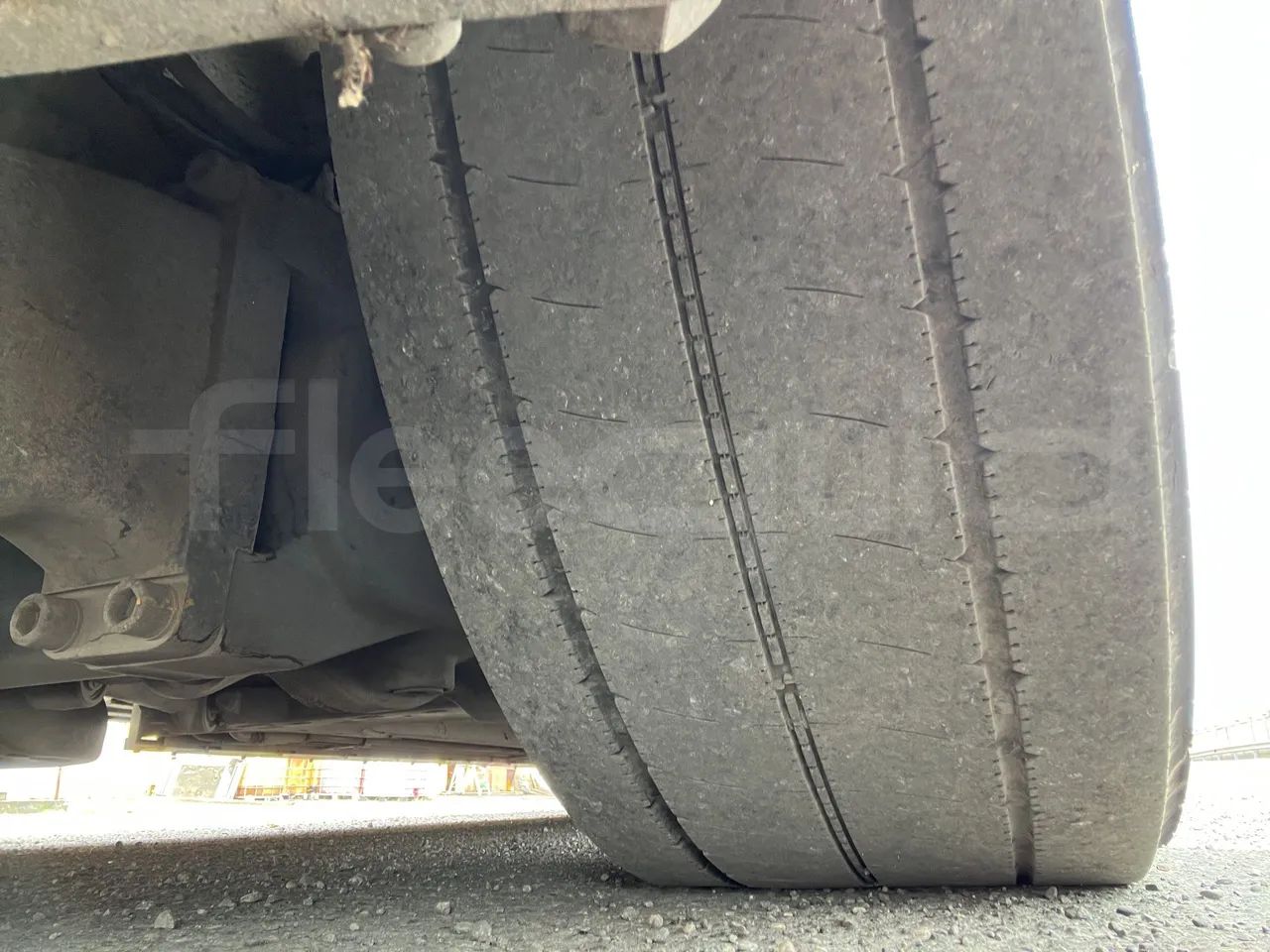 Iveco Heuliez Gx117 - Second Axle Right Side: Tyre Tread
