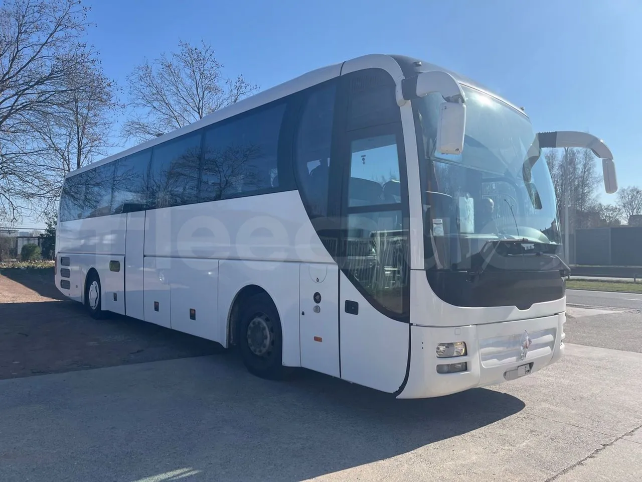 Man Lion's Coach R07 - Euro5 - 294kW - 12mt - 3/4 front right doors