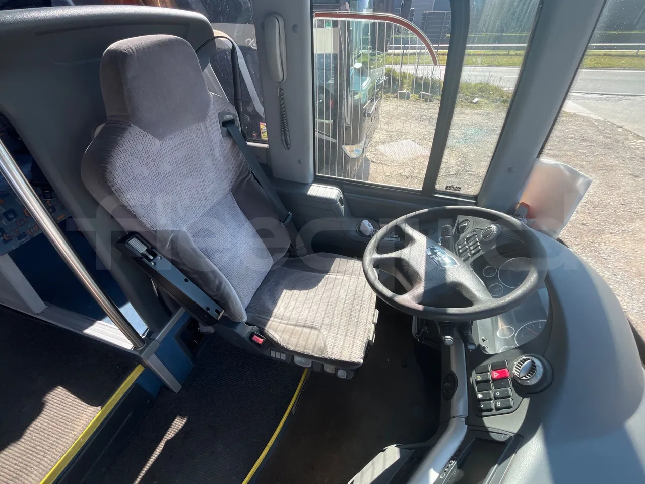 Man Lion's Coach R07 - Euro5 - 294kW - 12mt - driver's seat photo