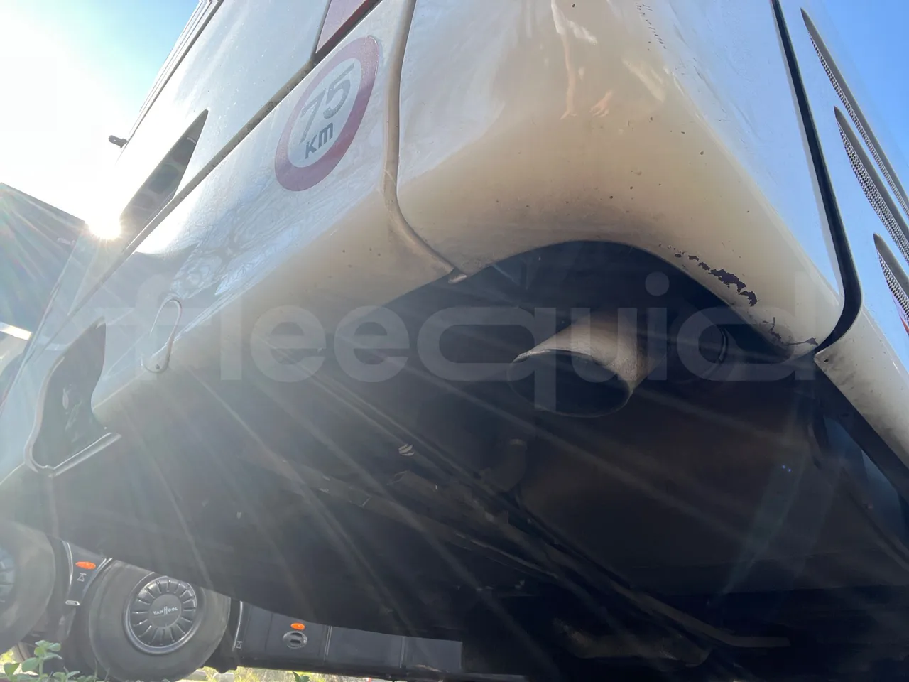 Man Lion's Coach R07 - Euro5 - 294kW - 12mt - axle 2 shock absorbers 1 left