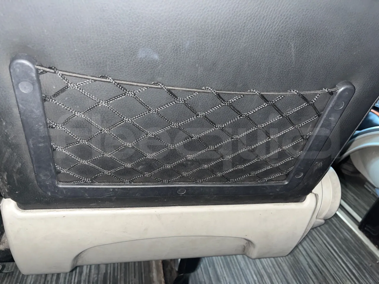 Mercedes-Benz Sprinter 906BB50-EUR6 -120kW -7.367m - mesh detail photo