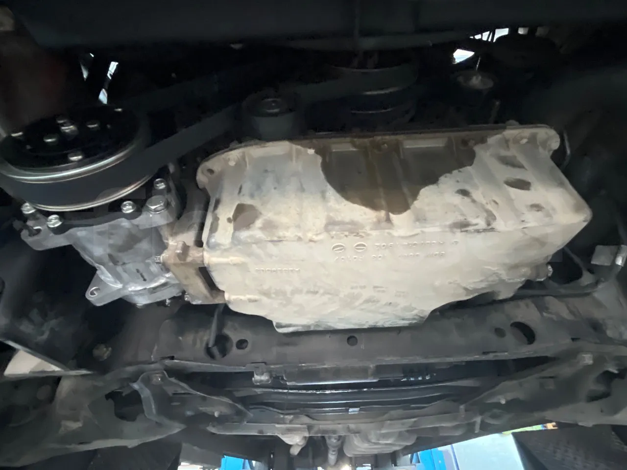 Mercedes-Benz Sprinter 906BB50-EUR6 -120kW -7.367m - engine without protection