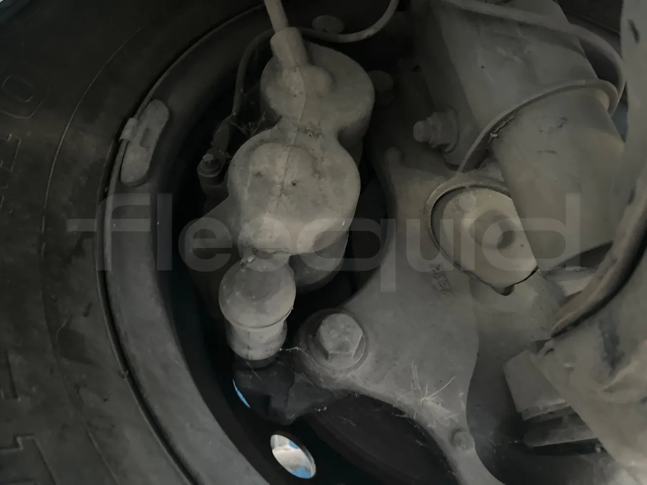 Mercedes-Benz Sprinter 906BB50-EUR6 -120kW -7.367m - front brake calipers left
