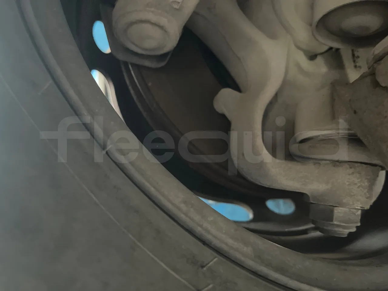 Mercedes-Benz Sprinter 906BB50-EUR6 -120kW -7.367m - front discs right