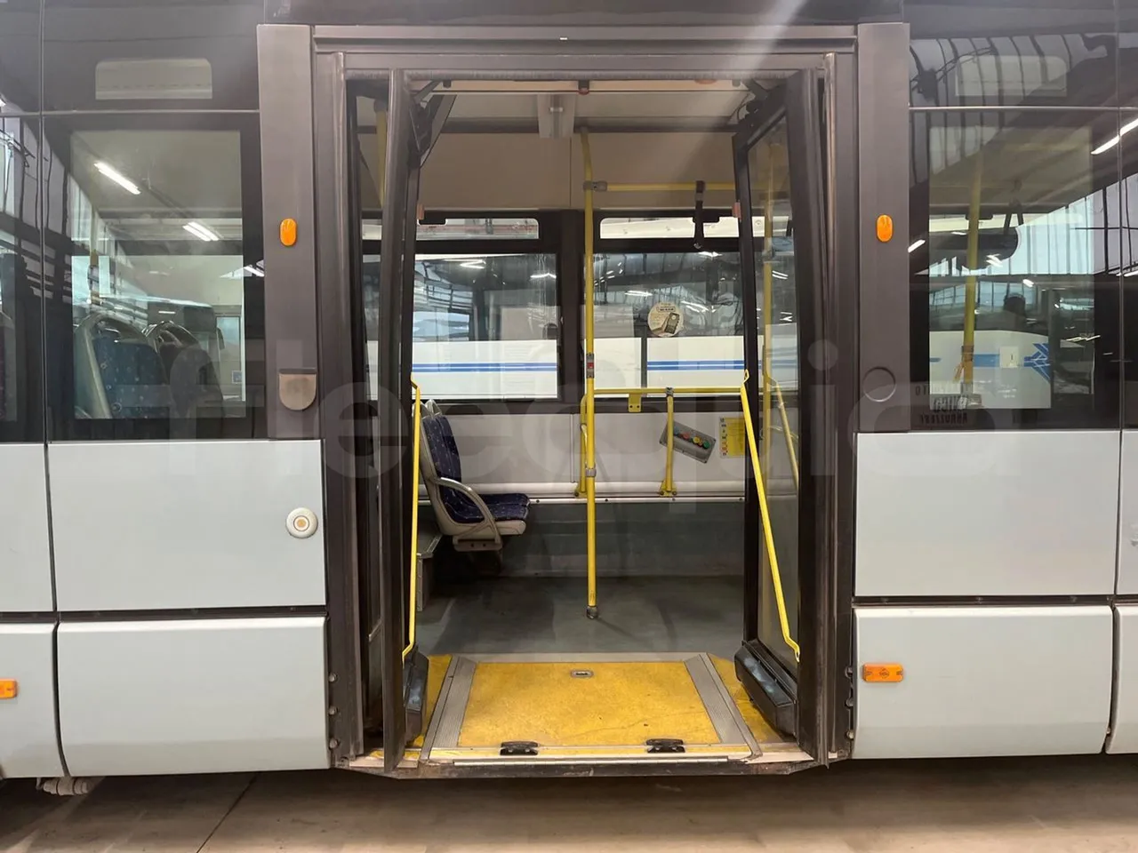 Iveco Citelis PS09D1/A/95 -EUR5 -213kW -11.990m - front door 2 open