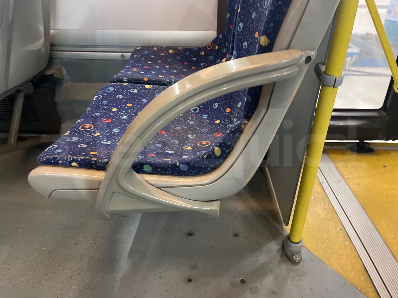 Iveco Citelis PS09D1/A/95 -EUR5 -213kW -11.990m - armrest detail photo