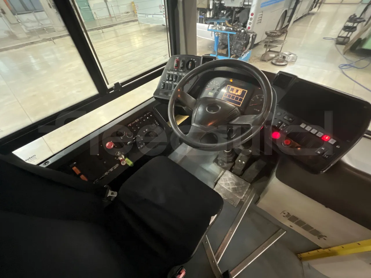 Iveco Citelis PS09D1/A/95 -EUR5 -213kW -11.990m - buttons panels on