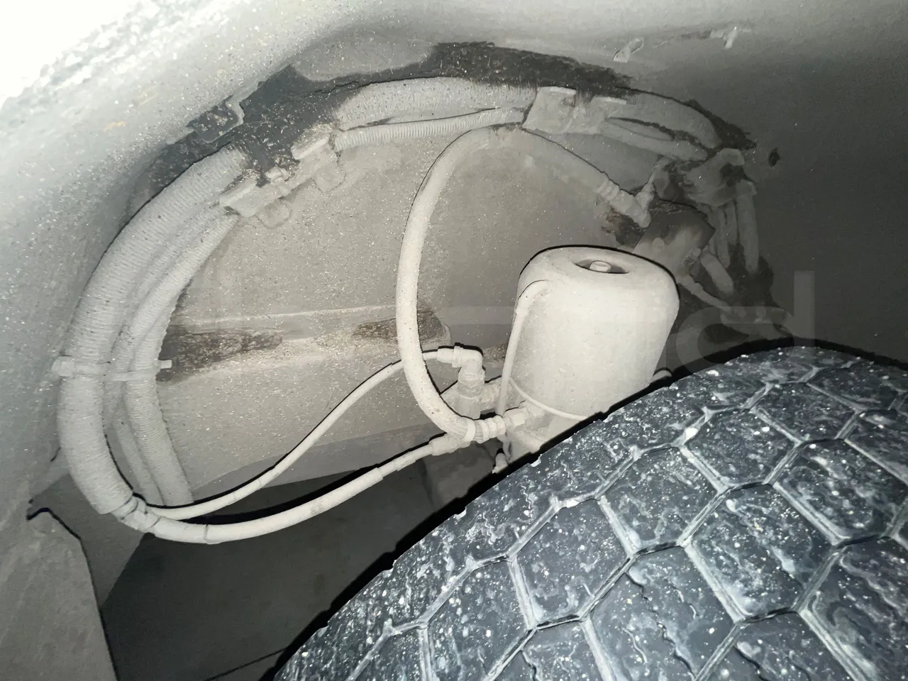 Iveco Citelis PS09D1/A/95 -EUR5 -213kW -11.990m - axle 2 caliper brakes left