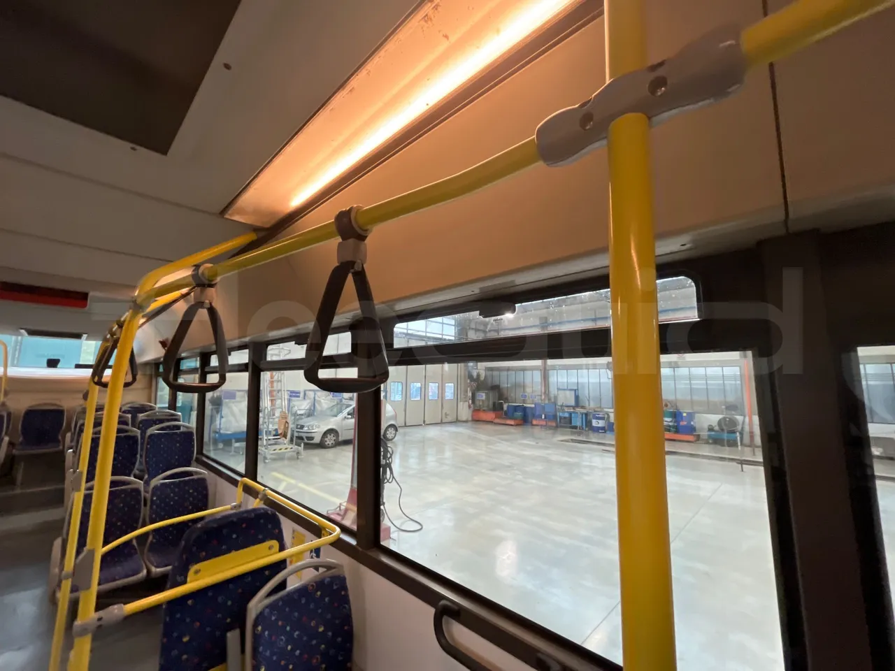 Iveco Citelis PS09D1/A/95 -EUR5 -213kW -11.990m - handrails photo