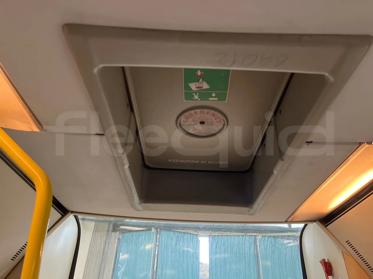 Iveco Citelis PS09D1/A/95 -EUR5 -213kW -11.990m - roof hatch 1