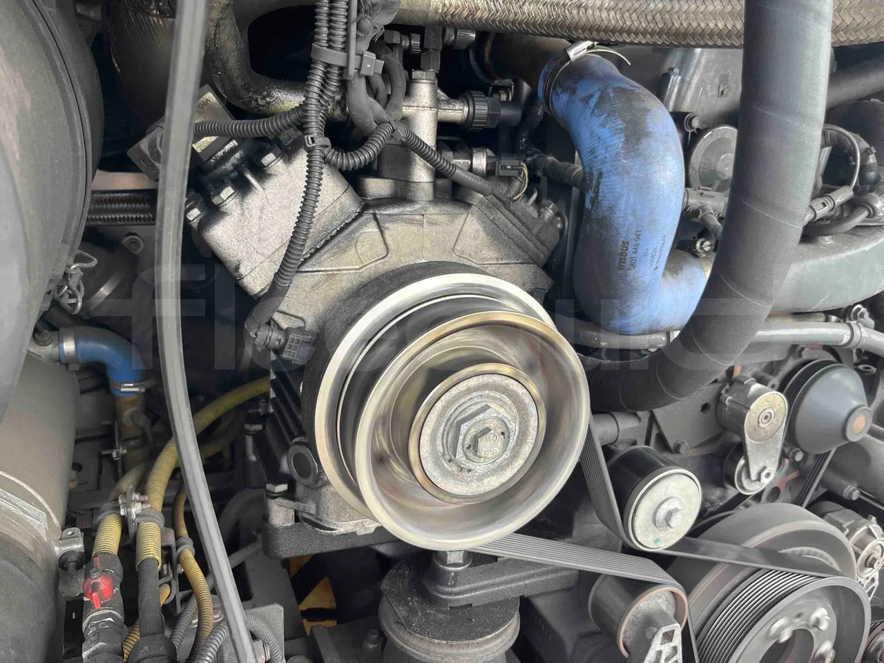 Iveco Magelys - Air Conditioning Compressor