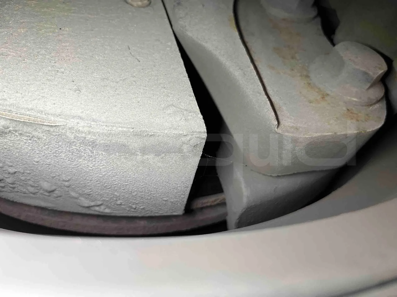 Iveco Magelys - Second Axle Discs Right Side