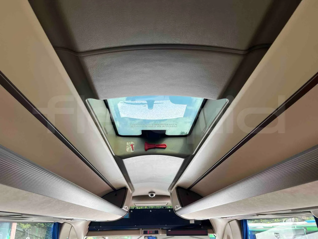 Iveco Magelys - Roof Hatch 2