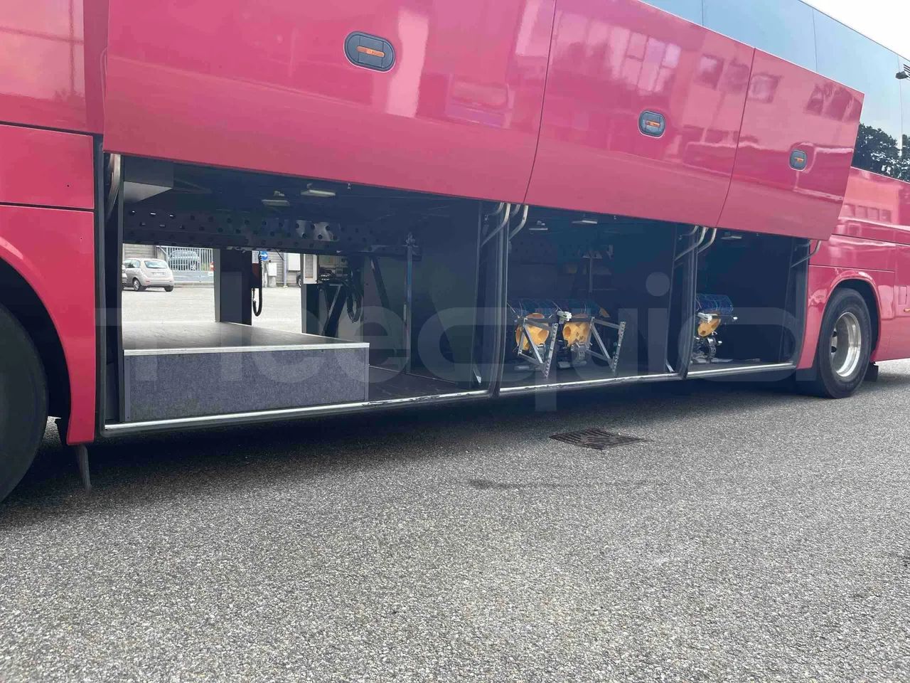 Iveco Magelys - Luggage