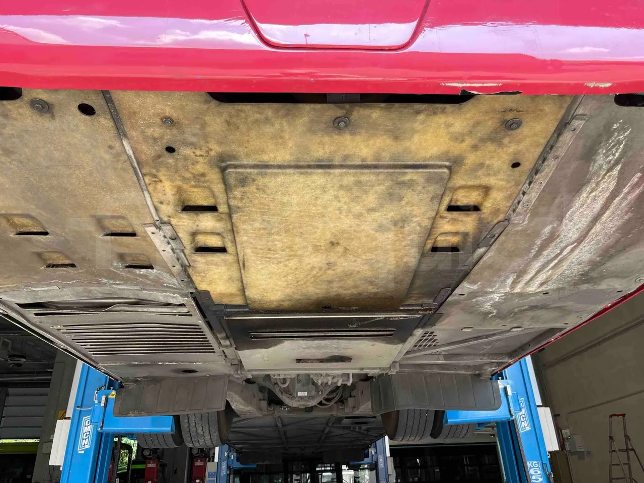 Iveco Magelys - Rear Undercarriage