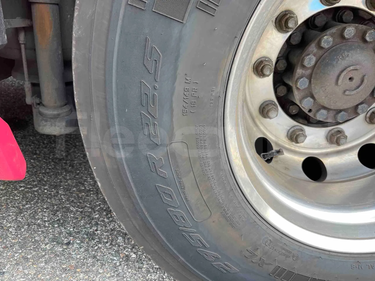 Iveco Magelys - Second Axle Left Side: Tyre Size
