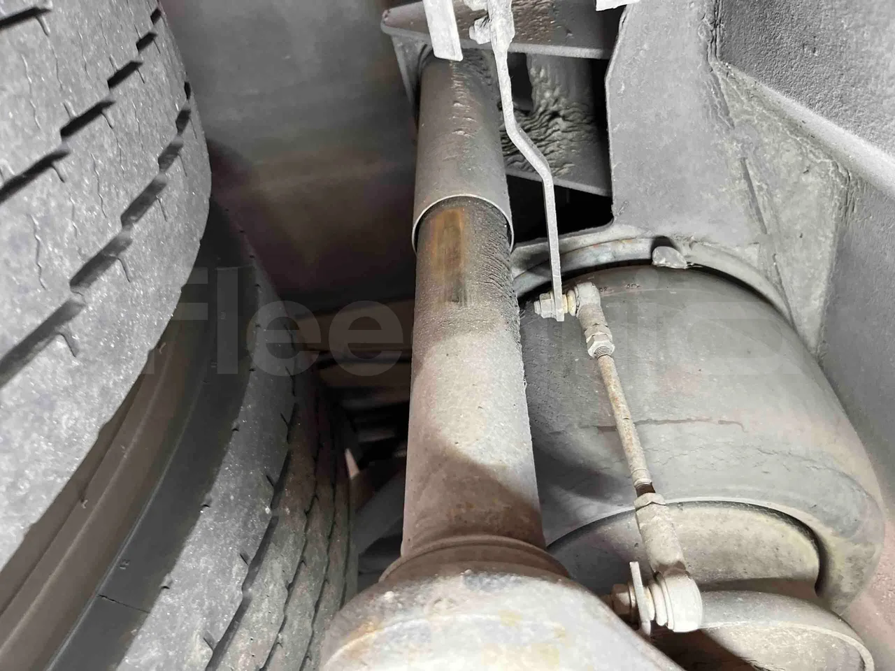 Iveco Magelys - Second Axle Shock Absorbers Right Side