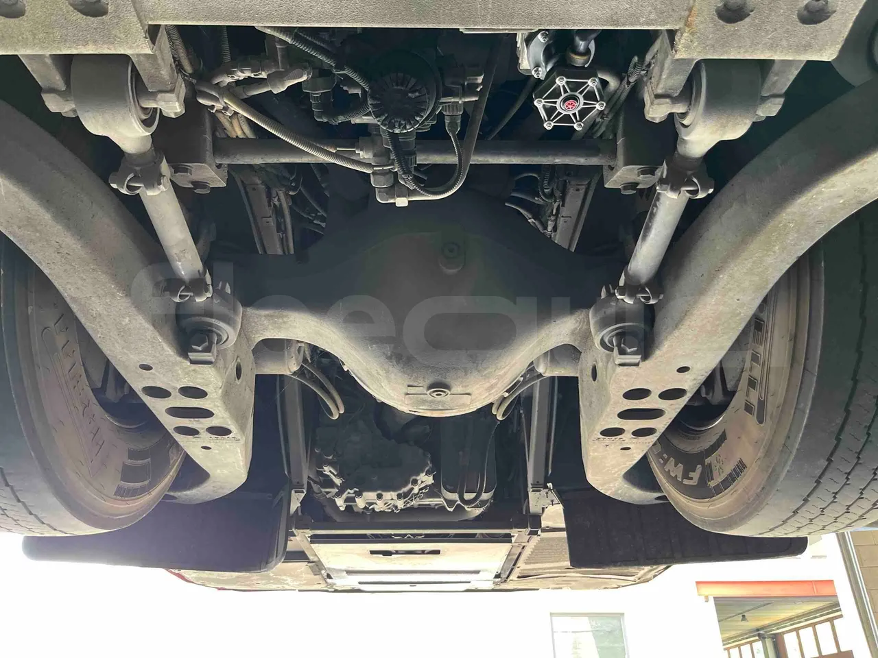 Iveco Magelys - Second Axle Central