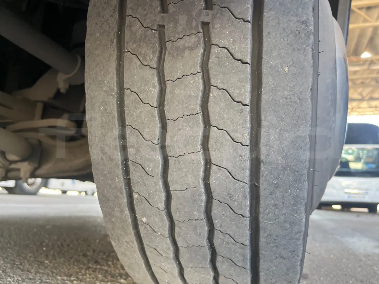 Indcar Mago 2 M2IV/M23/6A1DINNT / Euro 6 - 162 kW - 8.850 mt - tread condition front tires right