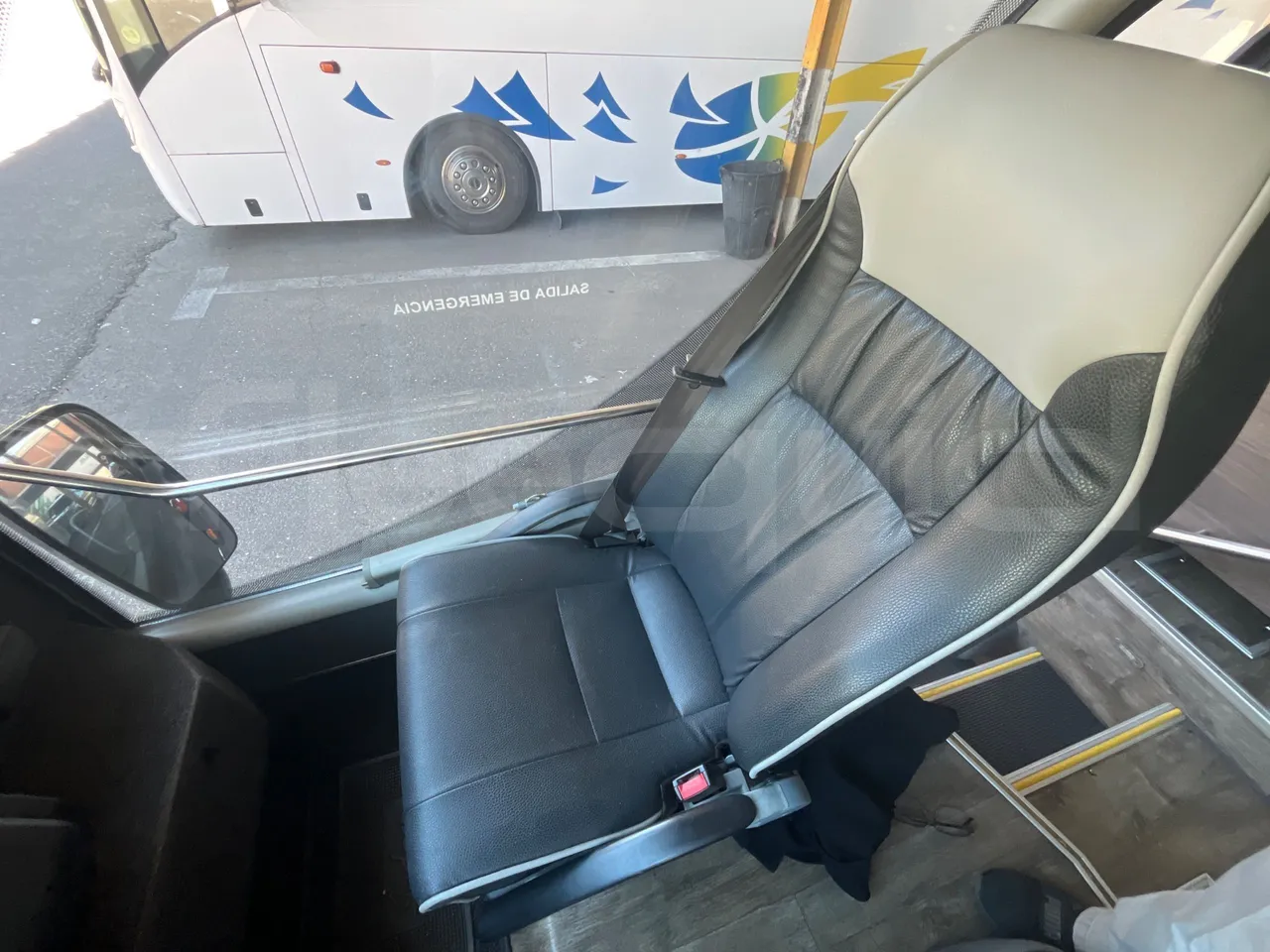 Indcar Mago 2 M2IV/M23/6A1DINNT / Euro 6 - 162 kW - 8.850 mt - hostess seat photo