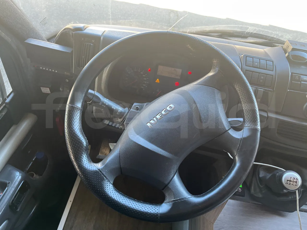 Indcar Mago 2 M2IV/M23/6A1DINNT / Euro 6 - 162 kW - 8.850 mt - steering wheel photo