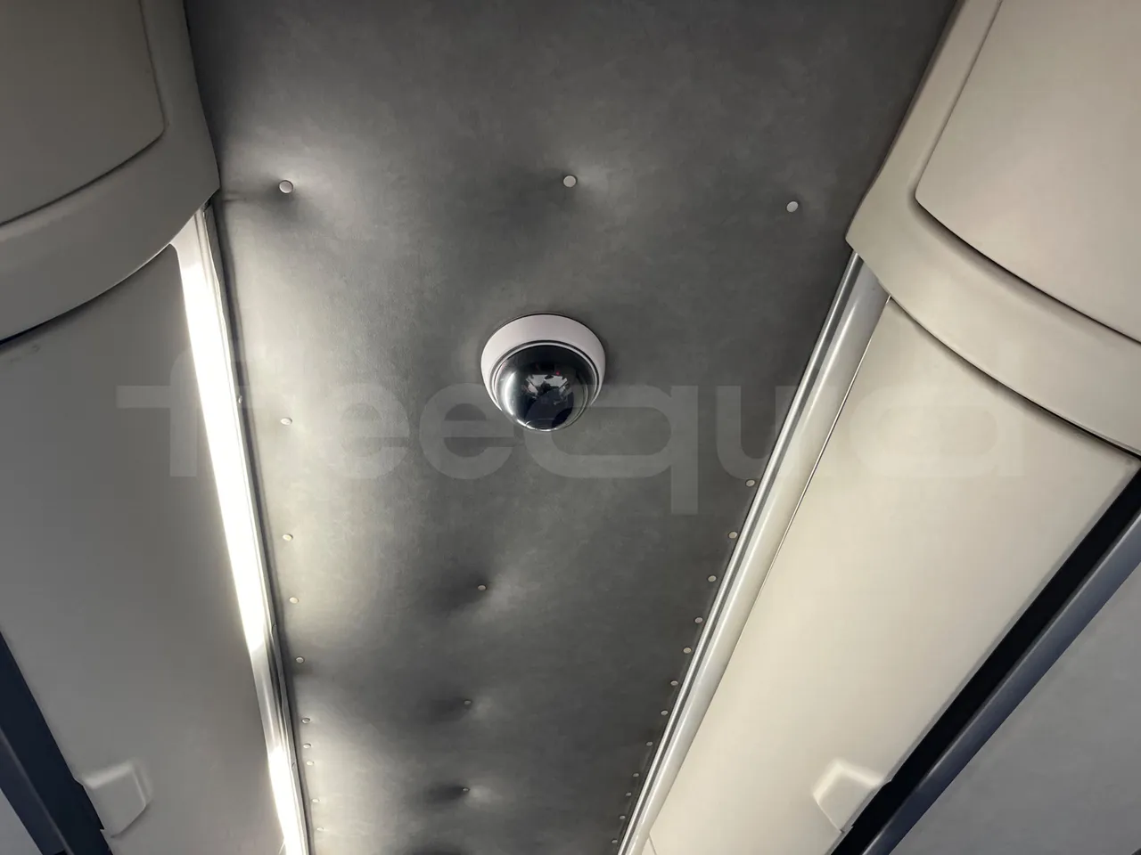 Beulas Scania Aura 18.460 - EUR3 - 338kW - 12m - camera accessories photo