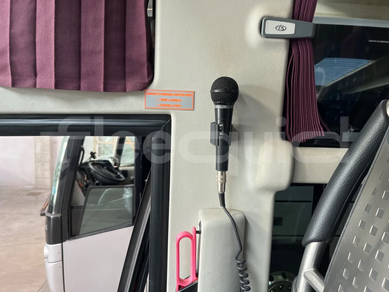 Beulas Scania Aura 18.460 - EUR3 - 338kW - 12m - hostes microphone accessories photo