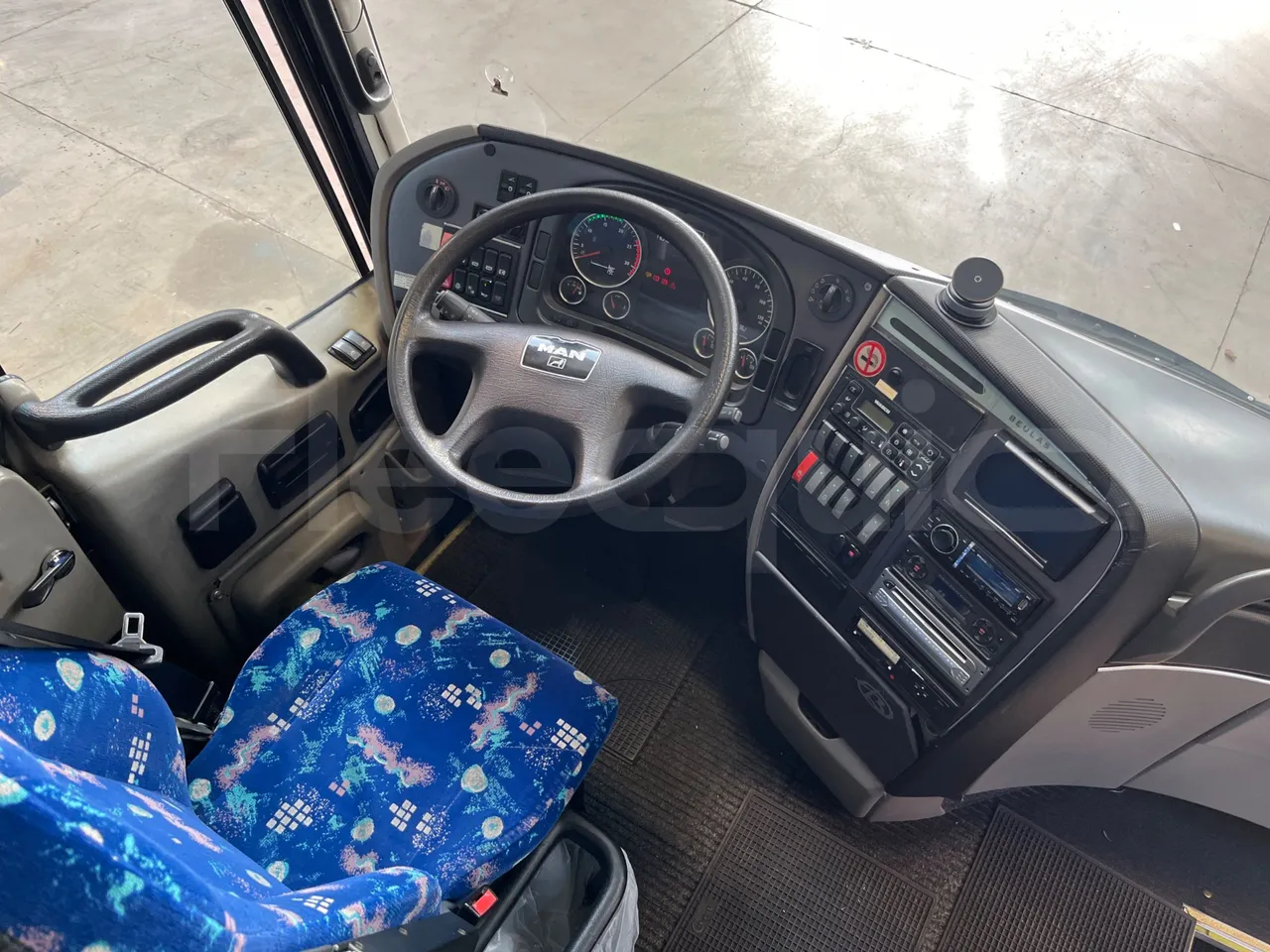 Beulas Scania Aura 18.460 - EUR3 - 338kW - 12m - buttons panels on